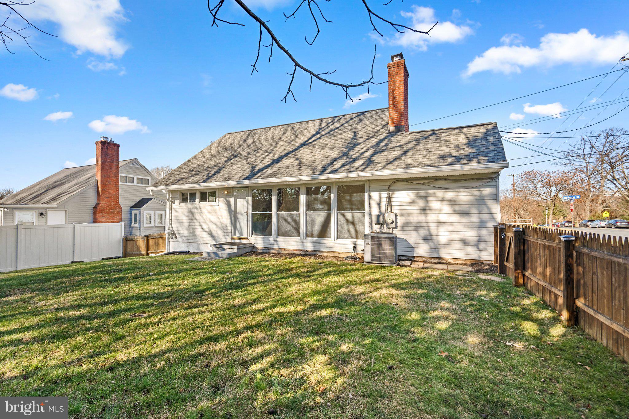 400 Mercer Road Rockville, MD 20852 - Photo 26 of 27