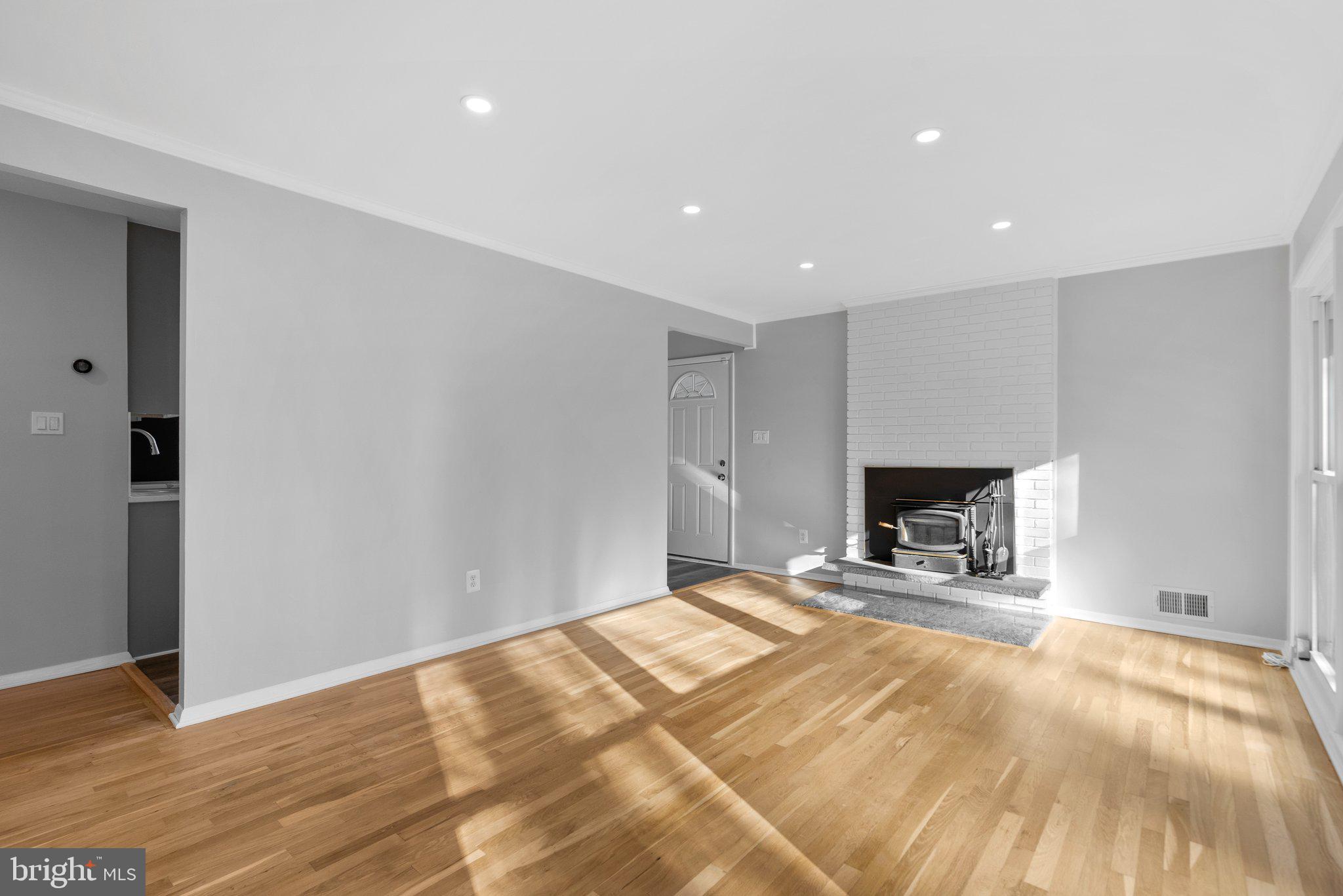 400 Mercer Road Rockville, MD 20852 - Photo 5 of 27 With Fireplace & Recessed lights