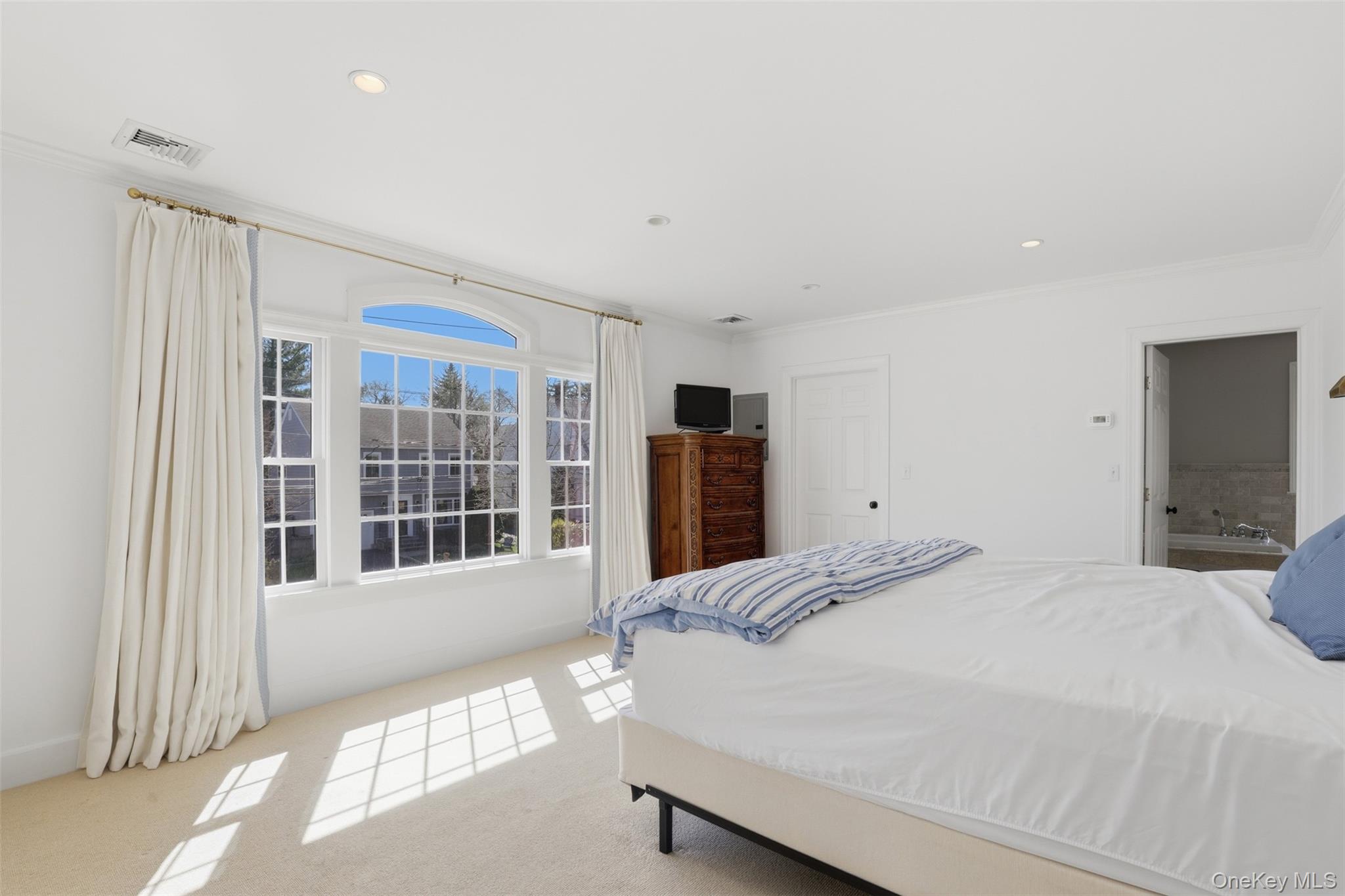 7 Adelaide Street Rye, NY 10580 - Photo 16 of 42