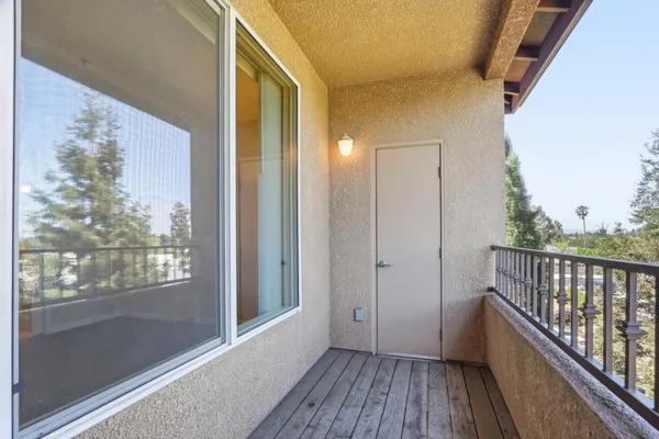$560,000 | 801 South Winchester Boulevard, Unit 6400, San Jose, CA 95128