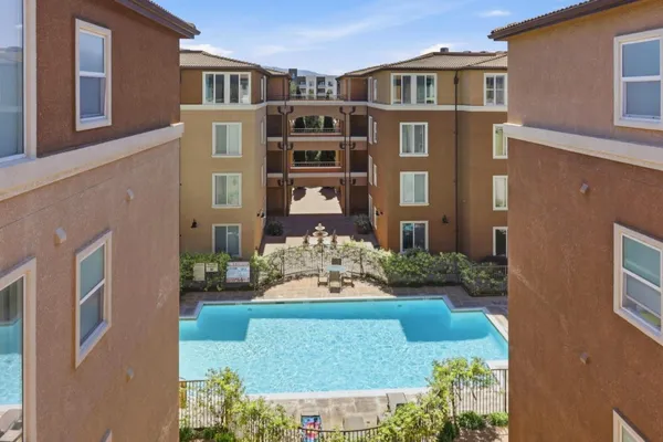 $560,000 | 801 South Winchester Boulevard, Unit 6400, San Jose, CA 95128