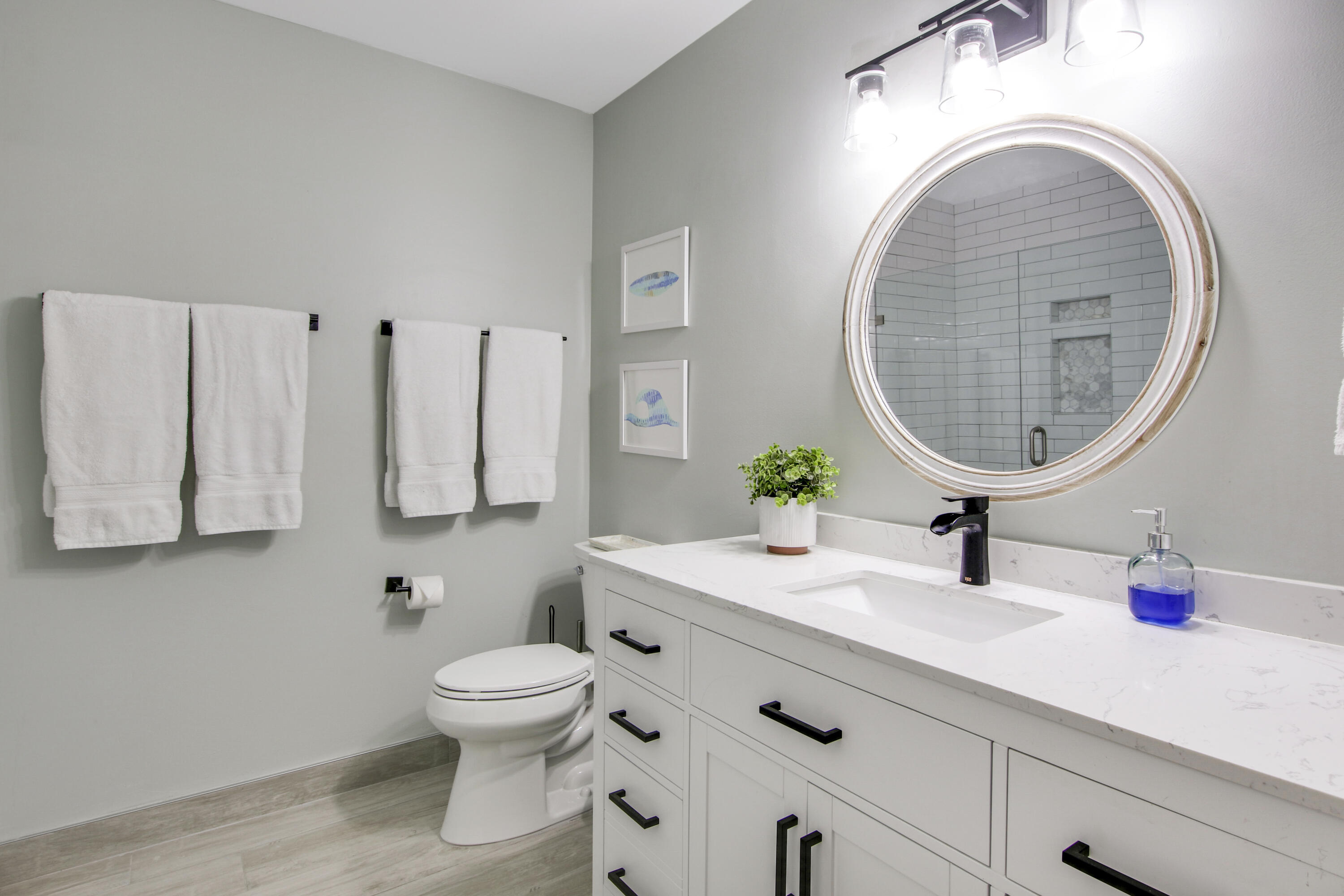 114 Ridge Road Jupiter, FL 33477 - Photo 19 of 28 Bathroom