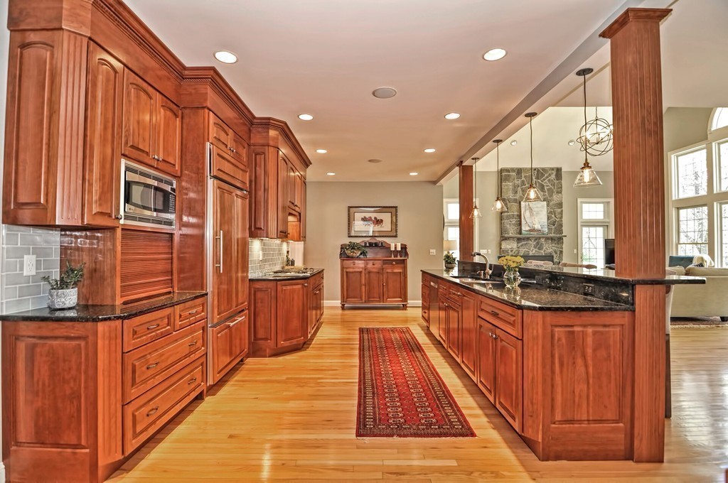 29 Eastmount Road Medfield, MA 02052 - Photo 8 of 30 Gallery Image 8