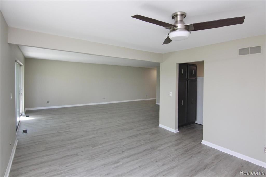 2425 Mulberry Road Bloomfield Hills, MI 48302 - Photo 8 of 22