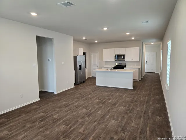 $2,500 | 14042 Shale Path, San Antonio, TX 78253