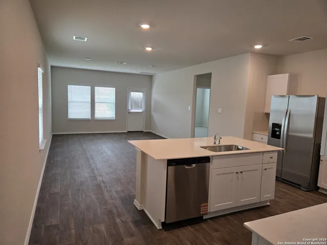 $2,500 | 14042 Shale Path, San Antonio, TX 78253