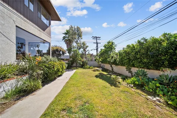 $3,000,000 | 98 Via Monte Doro, Redondo Beach, CA 90277