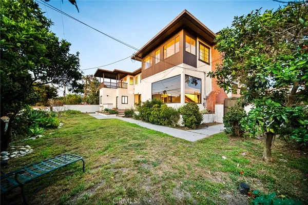 $3,000,000 | 98 Via Monte Doro, Redondo Beach, CA 90277