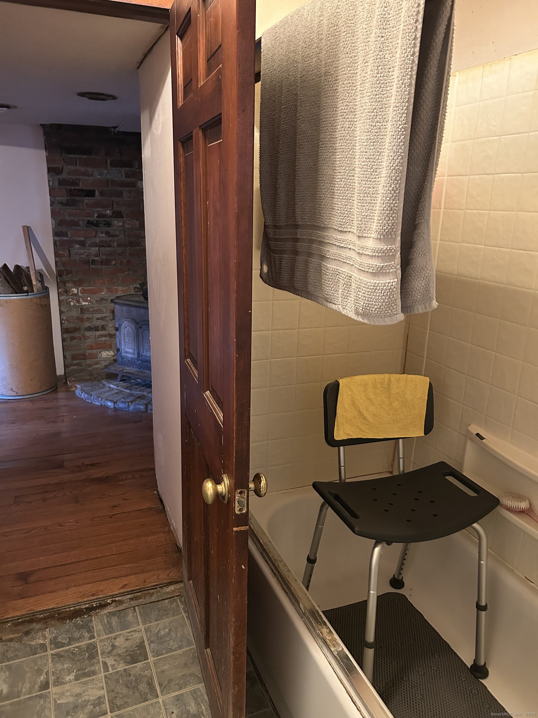 236 Union City Road Naugatuck, CT 06770 - Photo 19 of 28 a view of a balcony with chairs