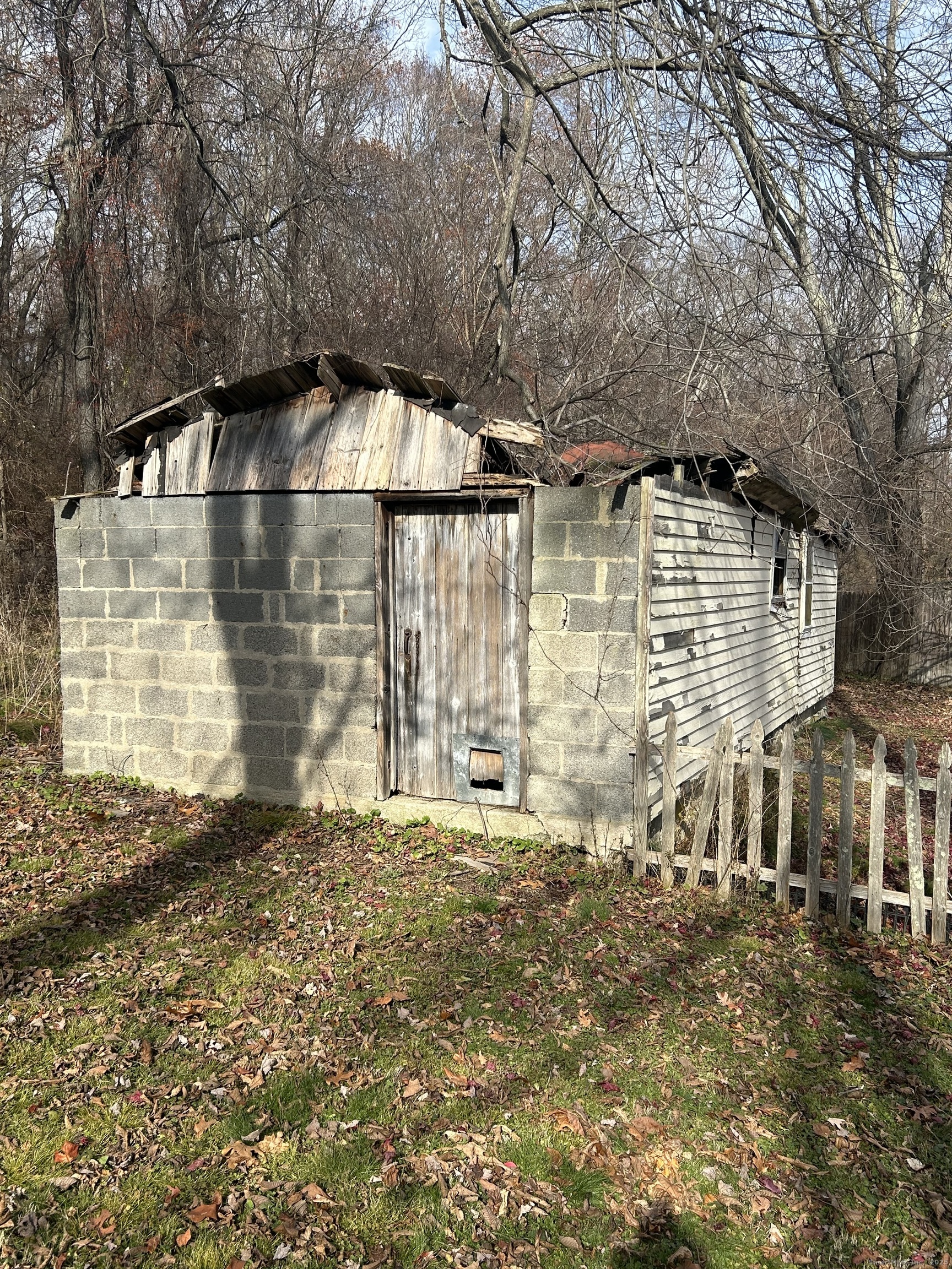 236 Union City Road Naugatuck, CT 06770 - Photo 24 of 28 a front view of a house with a yard