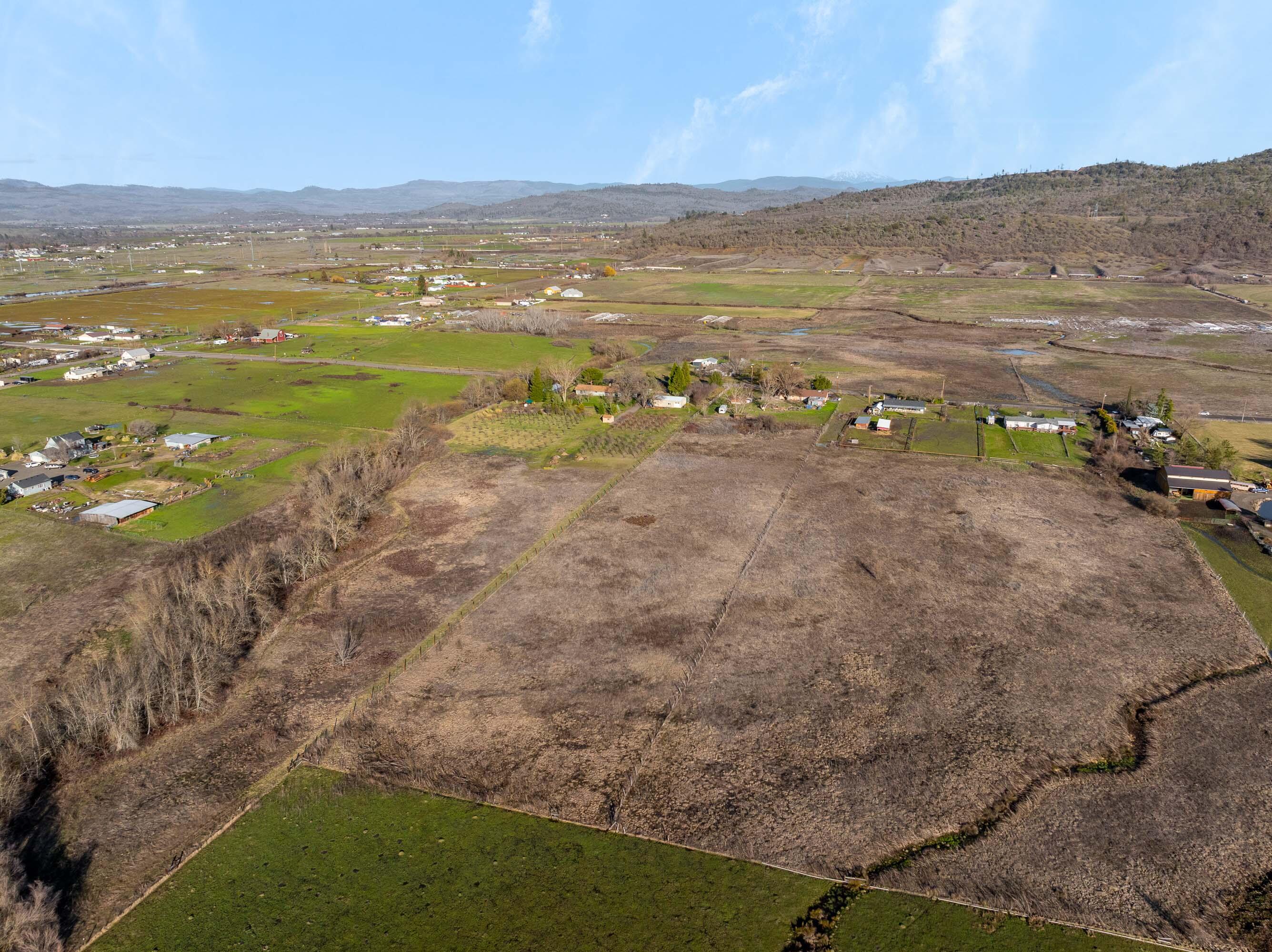 6475 Foothill Road Medford, OR 97502 - Photo 28 of 30 DRONE (4 of 5)