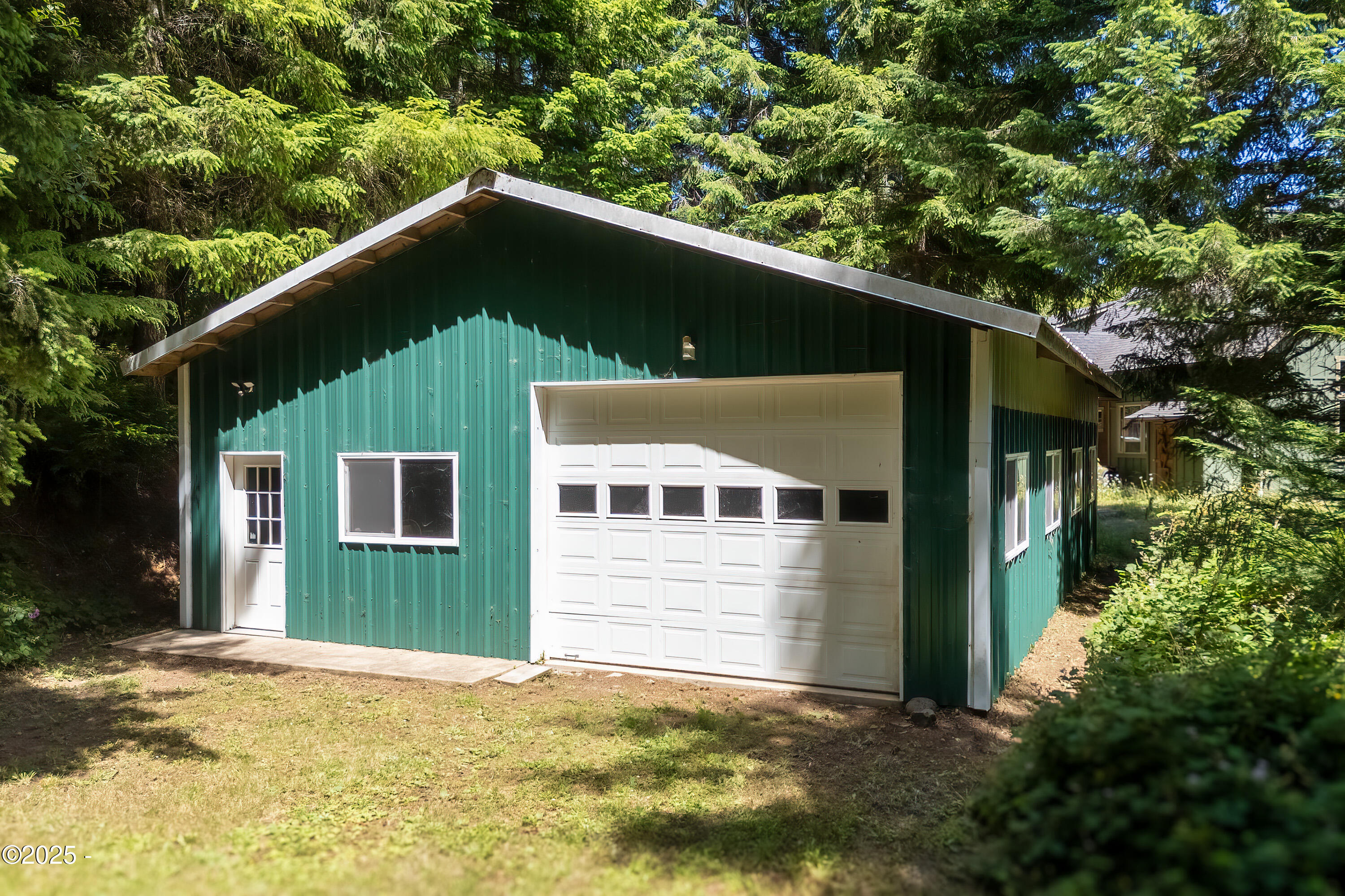 3383 North Bayview Road Waldport, OR 97394 - Photo 59 of 67 3383 BAYVIEW (SHOP EXTERIOR) (24)