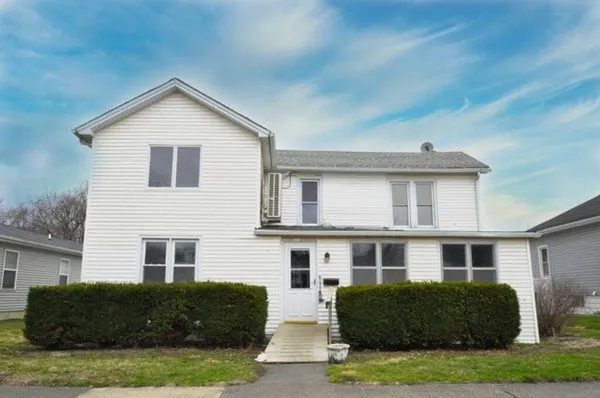 $239,000 | 112 West Chippewa Street, Dwight, IL 60420