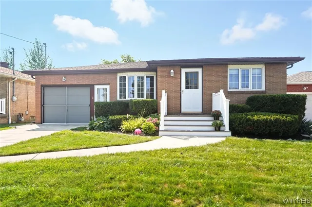 $260,000 | 58 Suzette Drive, Cheektowaga, NY 14227