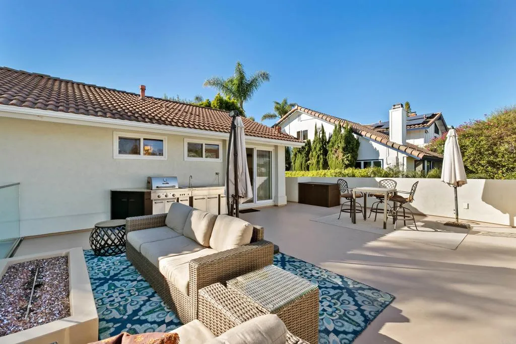 2252 Soledad Rancho Road San Diego, CA 92109 - Photo 28 of 39