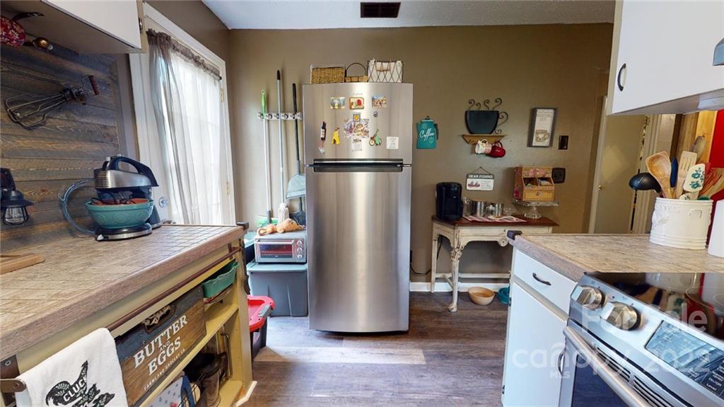 809 Gaddy Road South Nebo, NC 28761 - Photo 17 of 39 Gallery Image 17