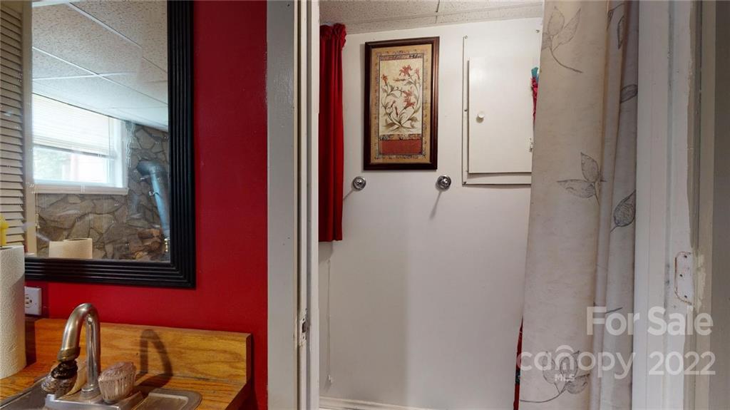 809 Gaddy Road South Nebo, NC 28761 - Photo 35 of 39 Gallery Image 35