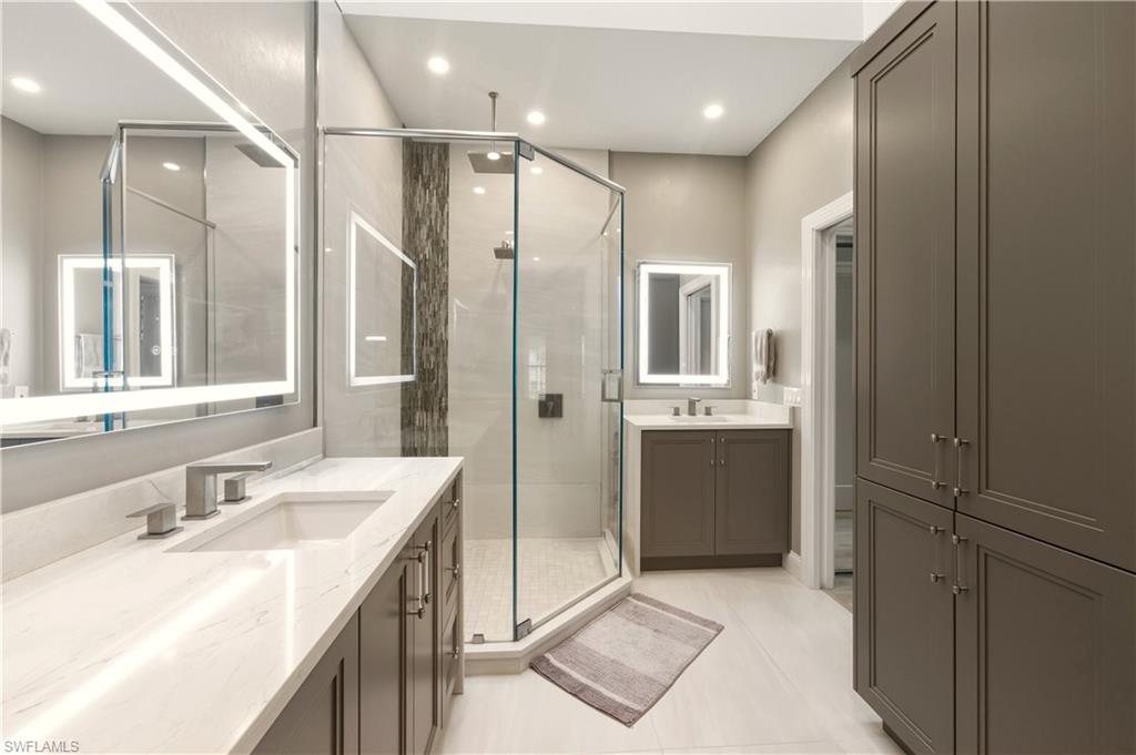 6185 Reserve Circle, Unit 1403 Naples, FL 34119 - Photo 20 of 41