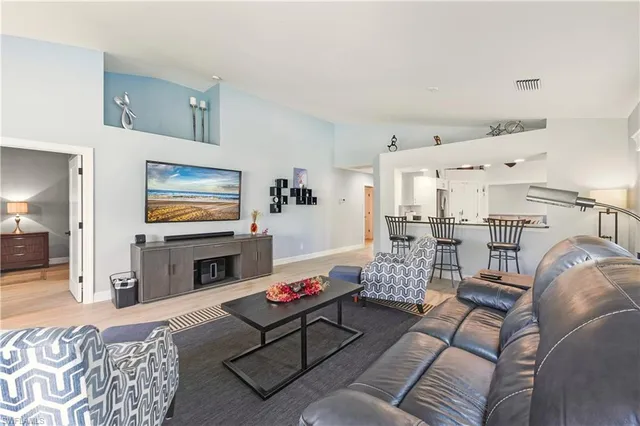 $729,000 | 6185 Reserve Circle, Unit 1403, Naples, FL 34119