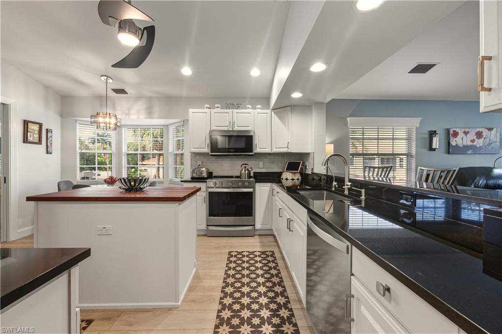 6185 Reserve Circle, Unit 1403 Naples, FL 34119 - Photo 10 of 41