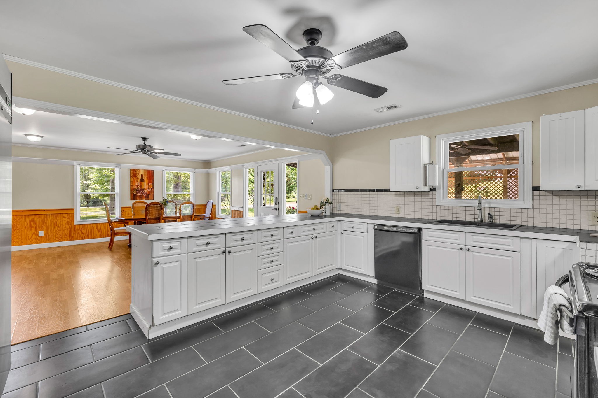 427 Telegraph Street Tennessee Ridge, TN 37178 - Photo 10 of 47 a kitchen with a cabinets and appliances