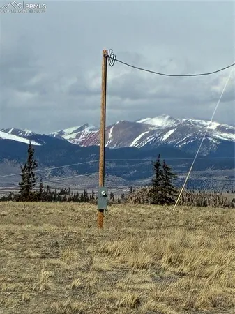 a view of a road with an empty space