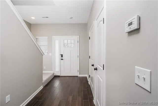 $1,805 | 2070 South Sarah Drive, Jeffersonville, IN 47130