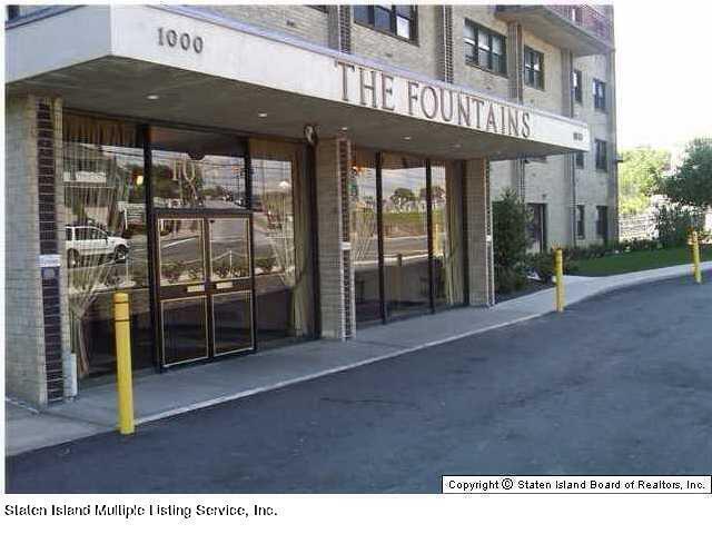 1000 Clove Road, Unit 5D Staten Island, NY 10301 - Photo 2 of 20 Welcome to 1000 Clove Rd!