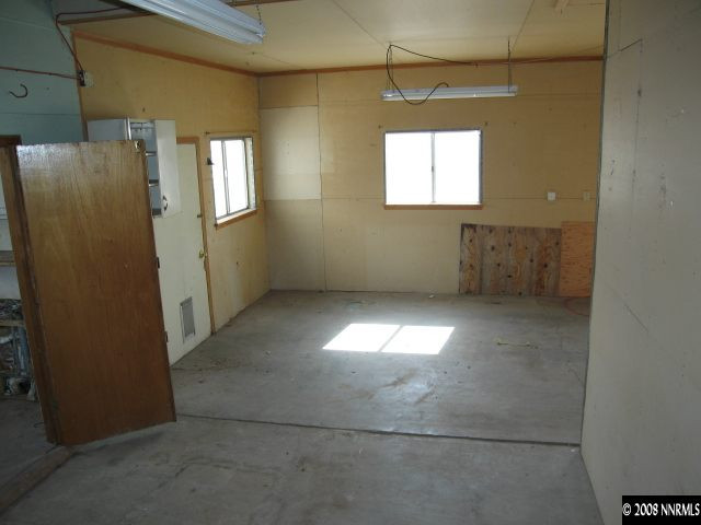 6555 Curry Road Fallon, NV 89406 - Photo 5 of 9 a view of empty room with window