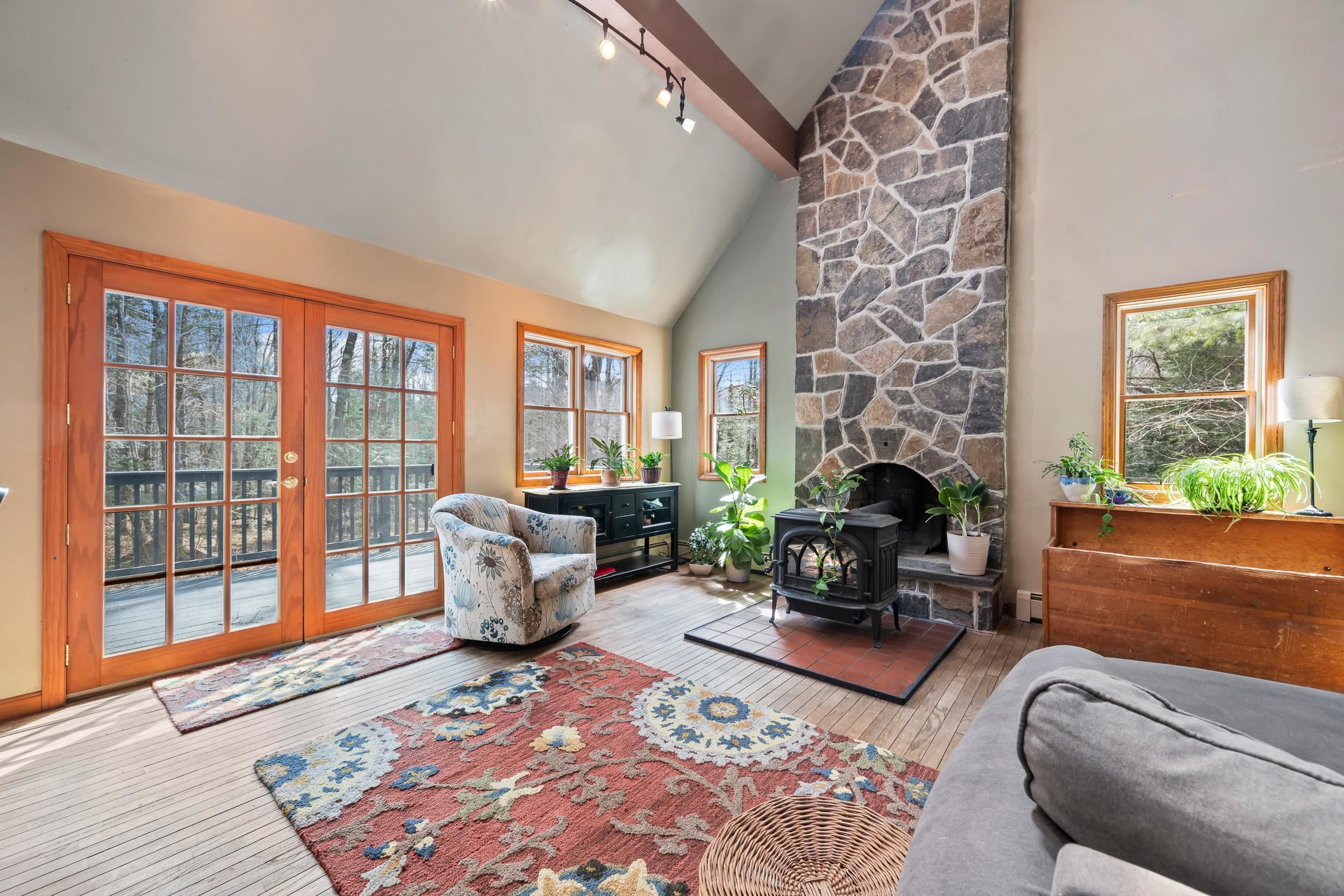 251 Hadley Road Sugar Hill, NH 03586 - Photo 5 of 45