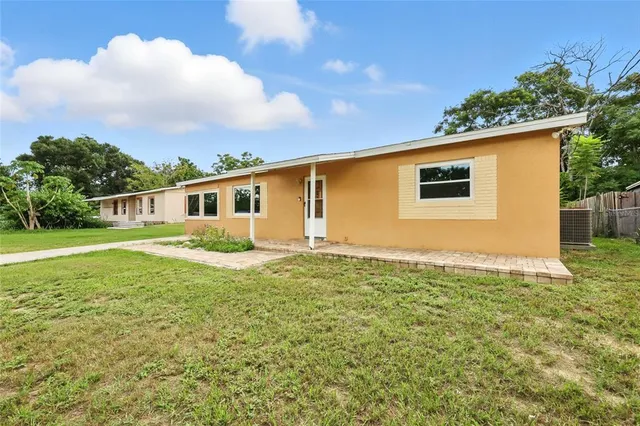 $2,100 | 405 North Buena Vista Avenue, Orlando, FL 32835