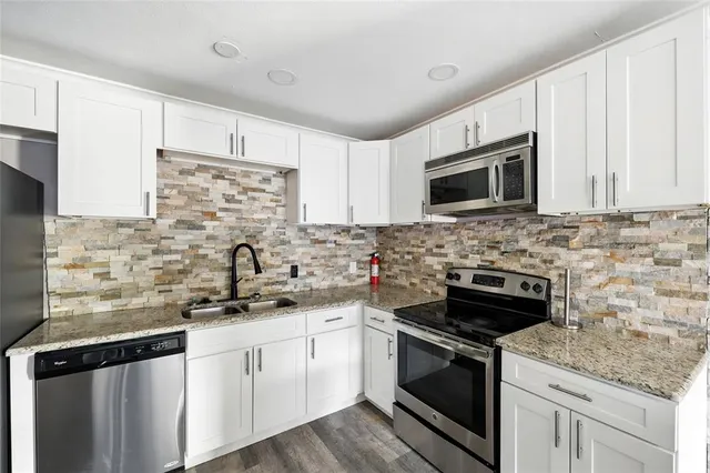 $2,100 | 405 North Buena Vista Avenue, Orlando, FL 32835