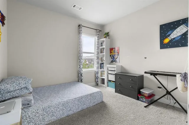 $3,400 | 711 Prairie Falcon Drive, Arlington, TX 76005