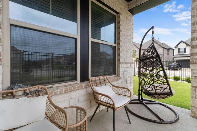 $3,400 | 711 Prairie Falcon Drive, Arlington, TX 76005