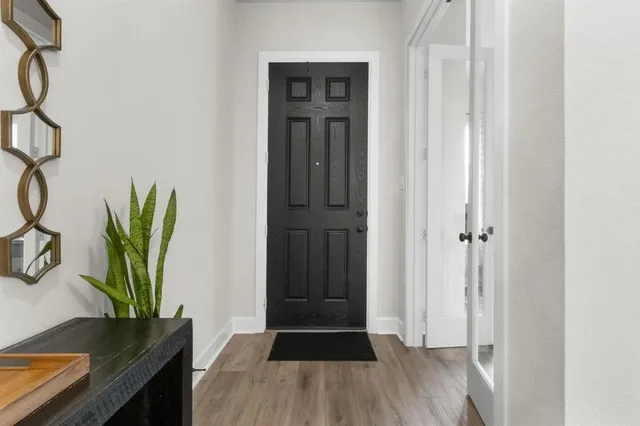 $3,400 | 711 Prairie Falcon Drive, Arlington, TX 76005