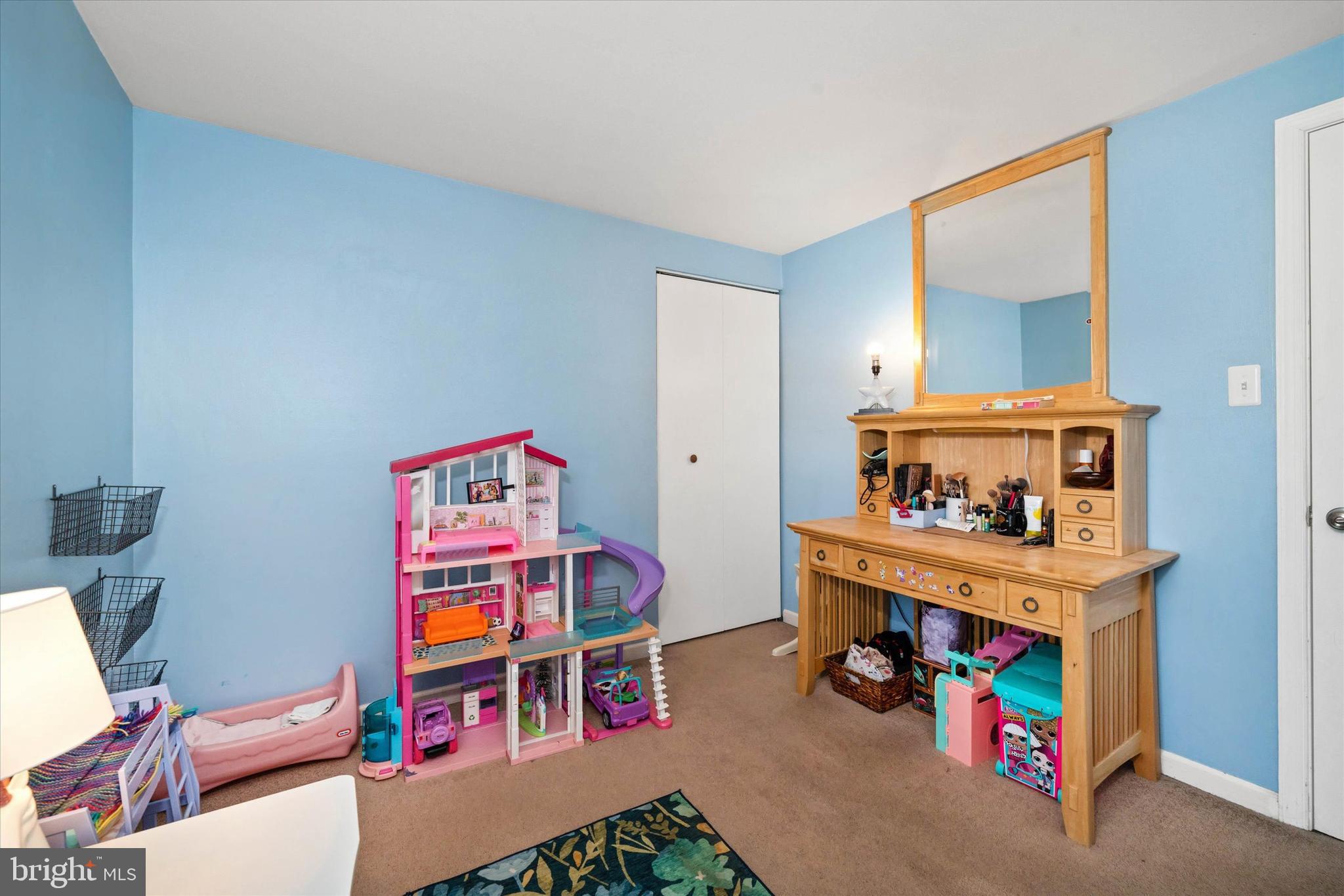 141 West Rutherford Drive Newark, DE 19713 - Photo 20 of 30 a children room with furniture and toys