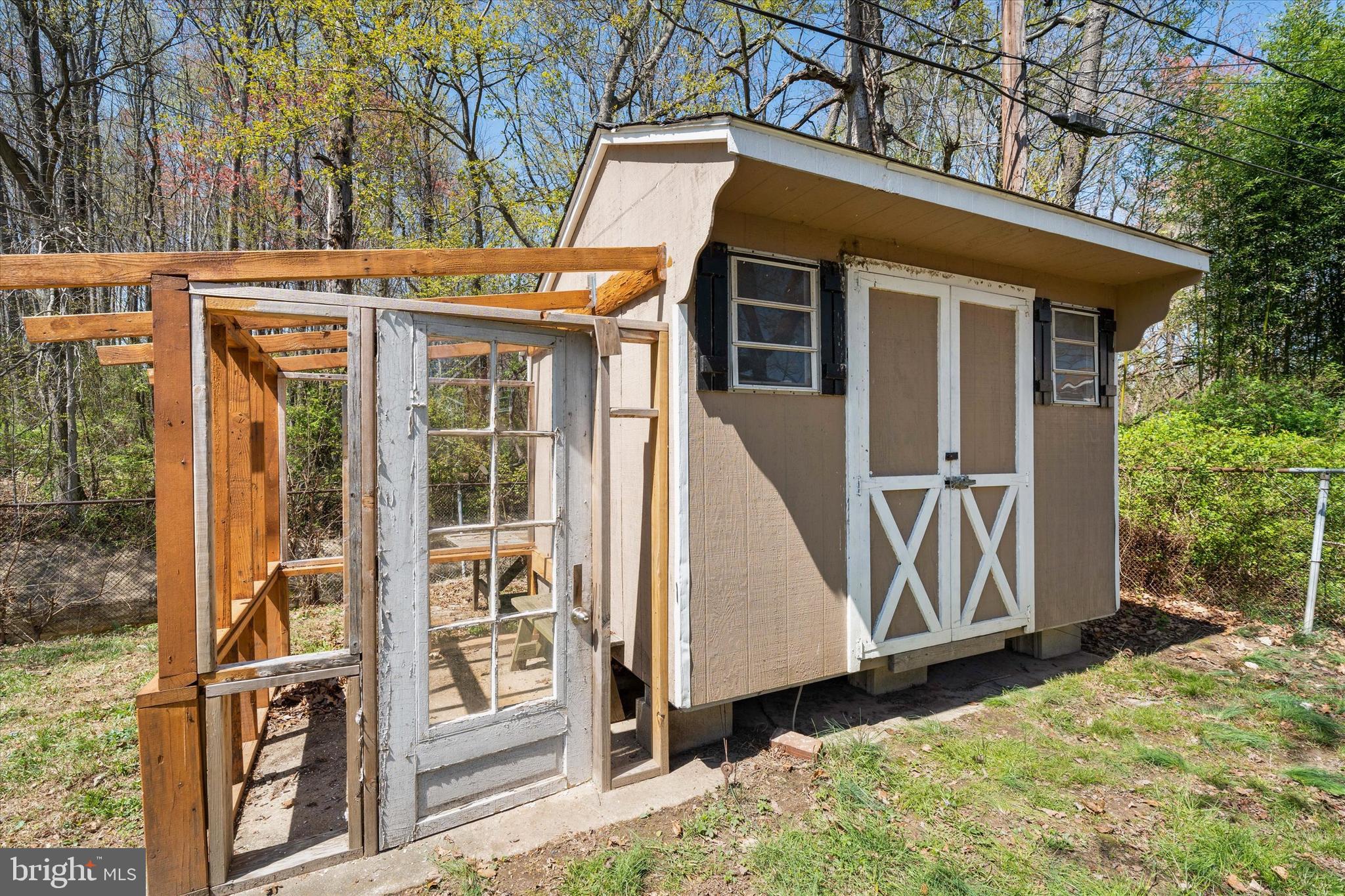 141 West Rutherford Drive Newark, DE 19713 - Photo 29 of 30 a front view of a house