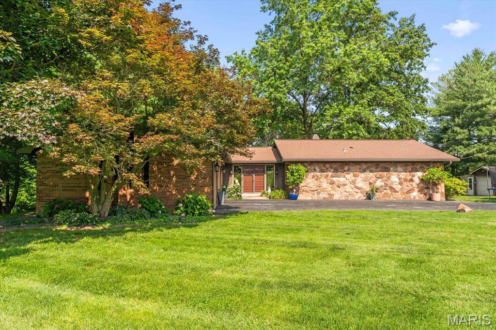1217 Simmons Road O'Fallon, IL 62269 - Photo 1 of 43