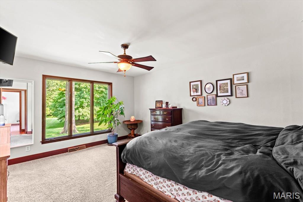 1217 Simmons Road O'Fallon, IL 62269 - Photo 14 of 43