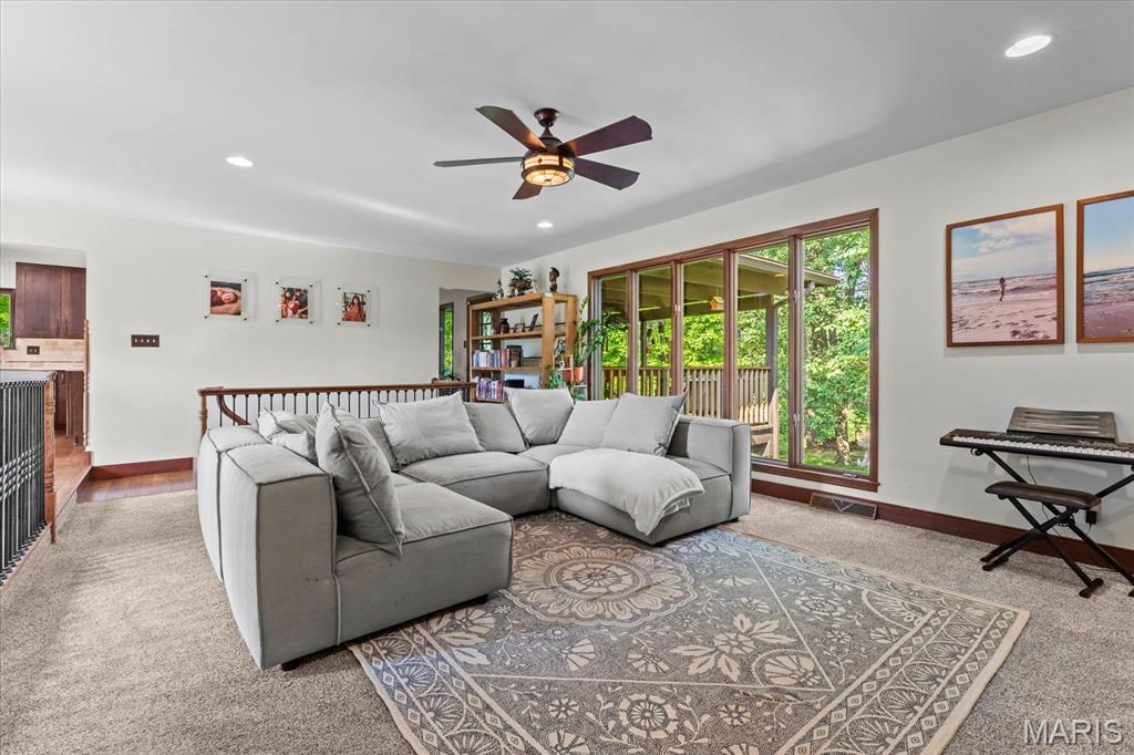1217 Simmons Road O'Fallon, IL 62269 - Photo 7 of 43