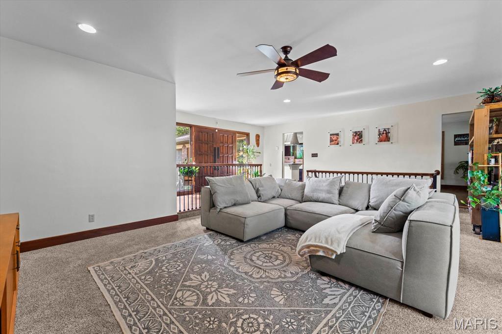 1217 Simmons Road O'Fallon, IL 62269 - Photo 8 of 43