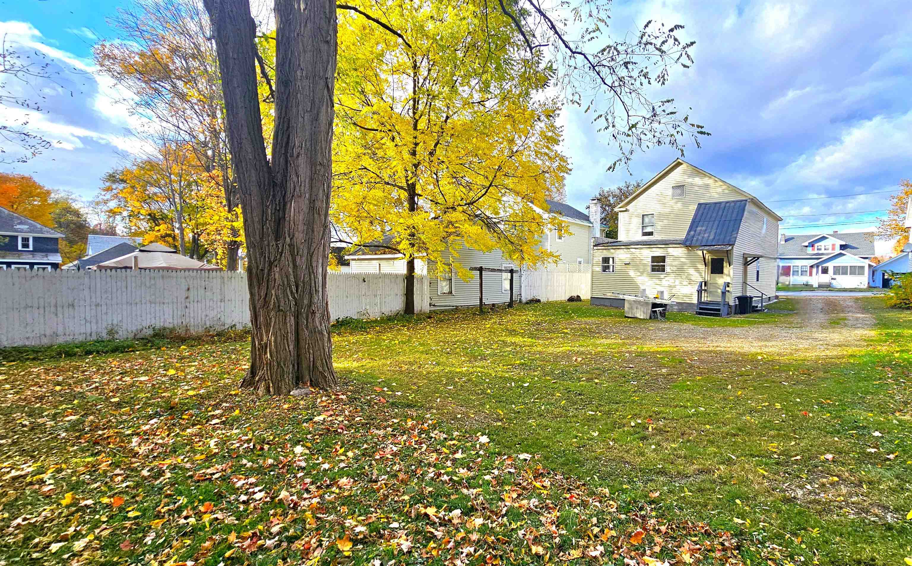 107 Coolidge Avenue Bennington, VT 05201 - Photo 2 of 22