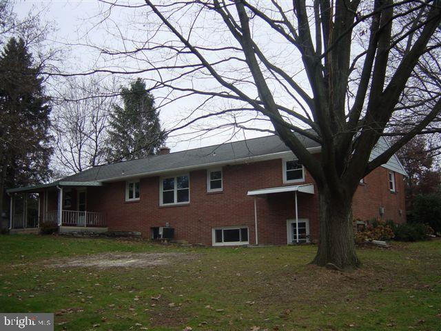 422 Owl Hill Road Lititz, PA 17543 - Photo 5 of 6