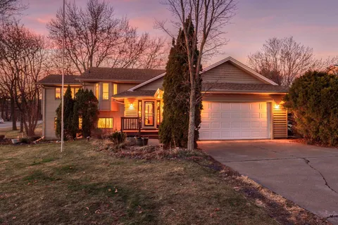$340,000 | 741 Glenwood Avenue East, Big Lake, MN 55309