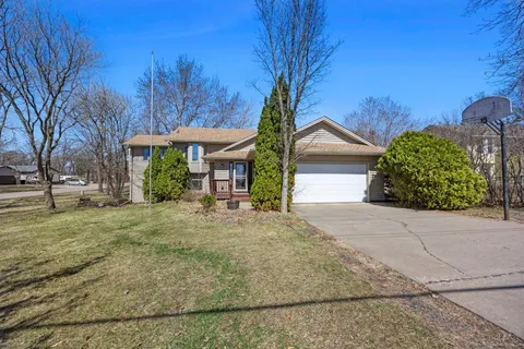 $340,000 | 741 Glenwood Avenue East, Big Lake, MN 55309