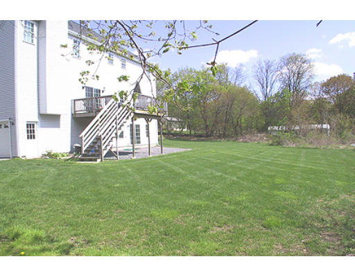775 Concord Road Marlborough, MA 01752 - Photo 12 of 13 Gallery Image 12