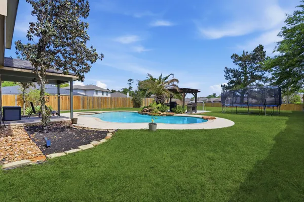 $400,000 | 32203 Willow Creek Park, Conroe, TX 77385