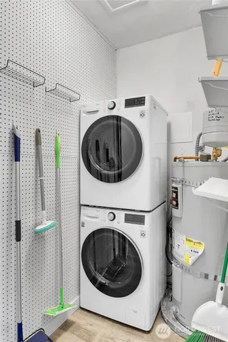 $449,000 | 2562 Thorndyke Avenue West, Unit 104, Seattle, WA 98199