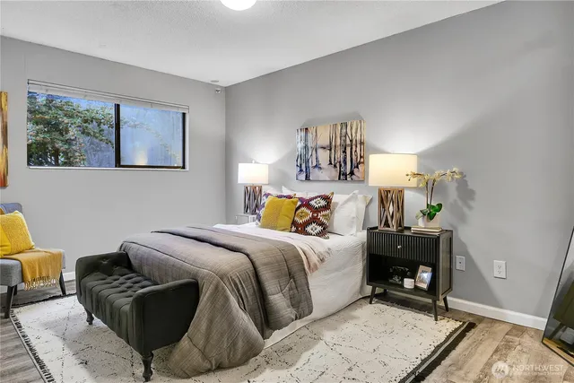 $449,000 | 2562 Thorndyke Avenue West, Unit 104, Seattle, WA 98199