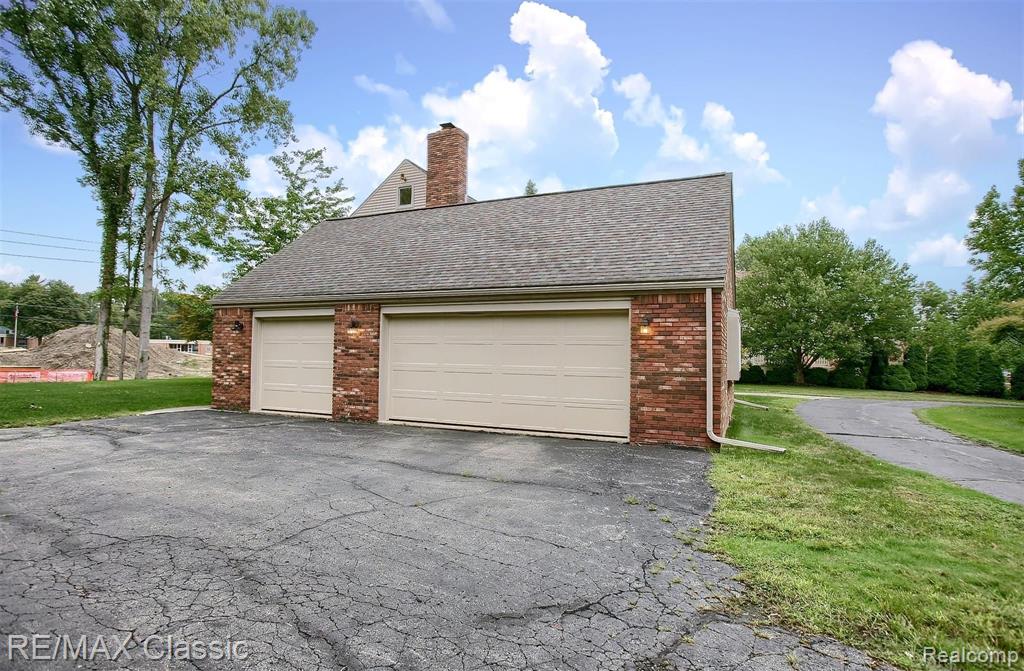 7415 Wing Lake Road Bloomfield Hills, MI 48301 - Photo 30 of 30